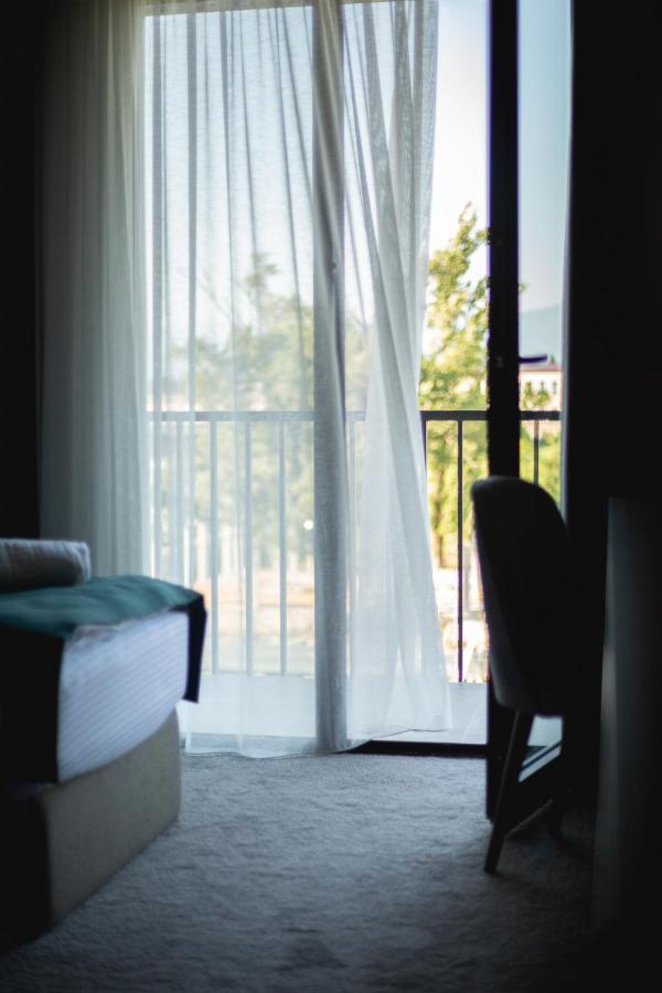 Отель West Georgia 4*